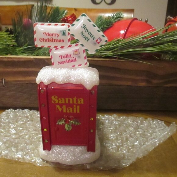Bath & Body Works Red Santa Mail Box Wallflowers Home Fragrance Plug In Light Up - Picture 1 of 4
